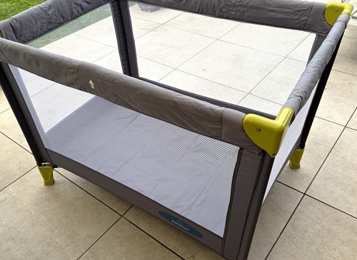 Grey mesh rectangular - grey,