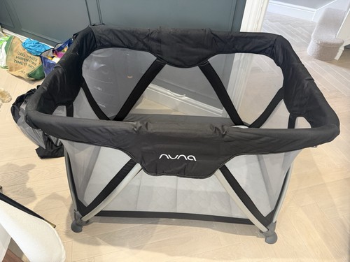 Nuna travel cot - cot, with